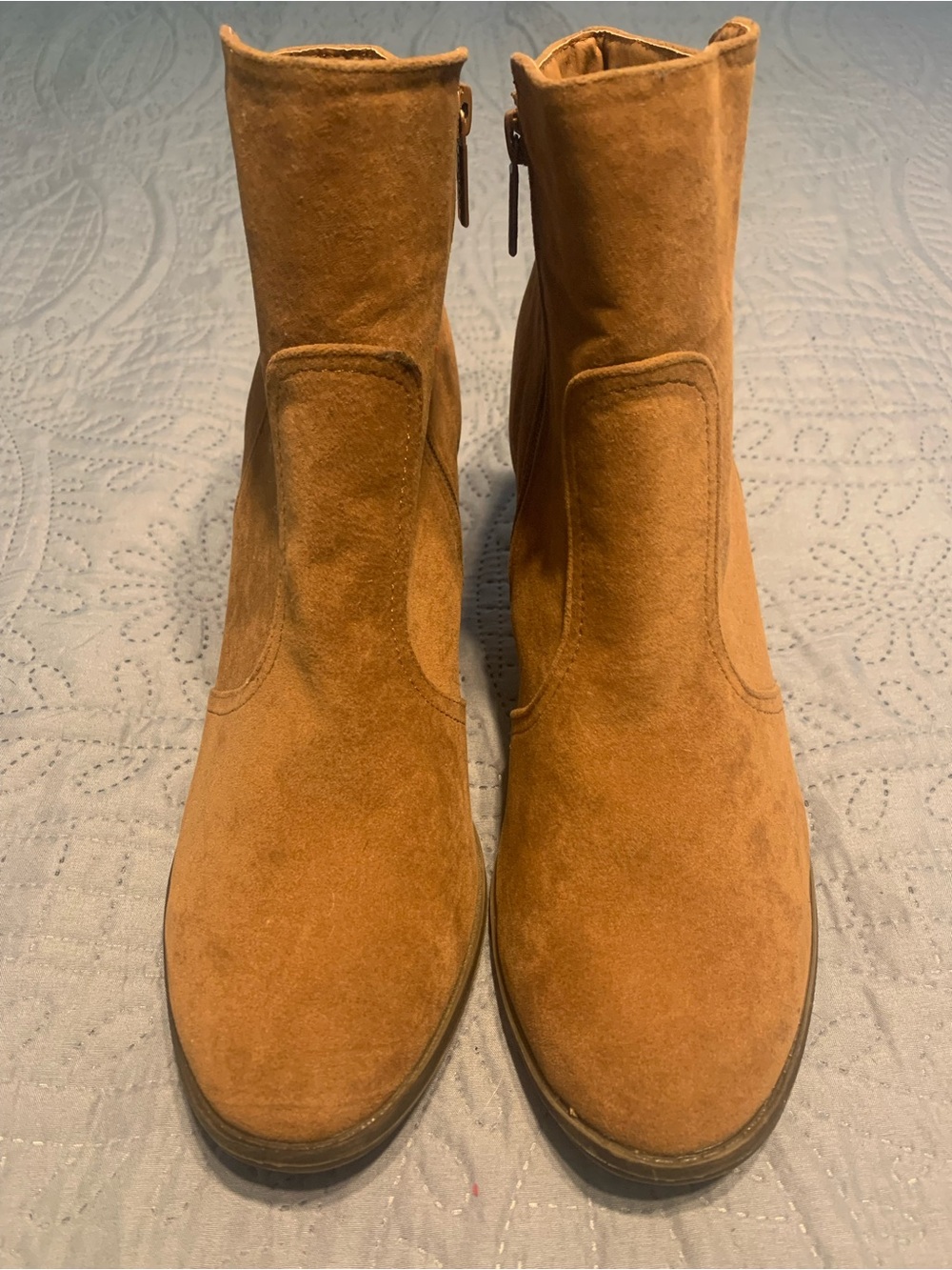 DdDk Fashion Suede Ankle Booties in Tan
